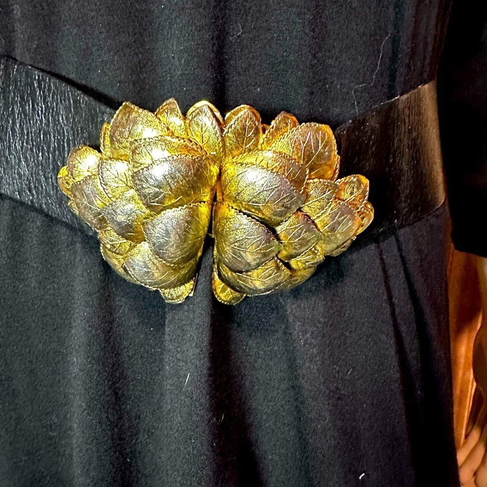 Vintage Leather/Suede & Brass Leaf Belt - Picture 2 of 7